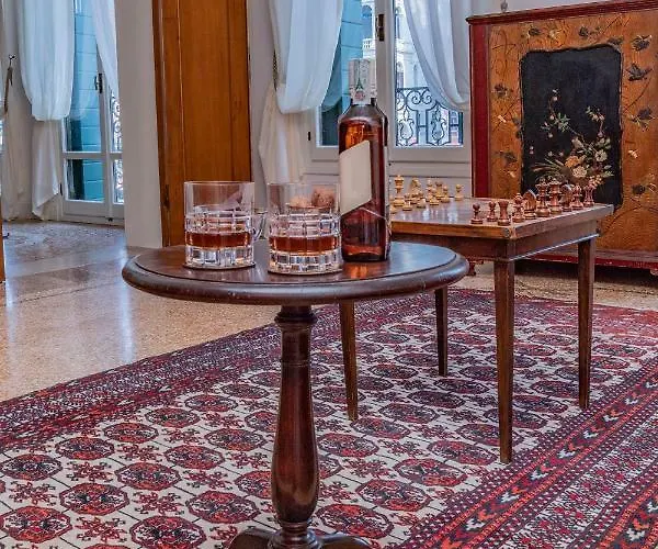 Ca' Fornoni Grand Canal Hotel *